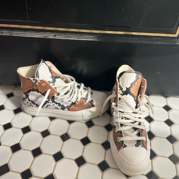 Converse women’s snake skin look - Picture 6 of 8